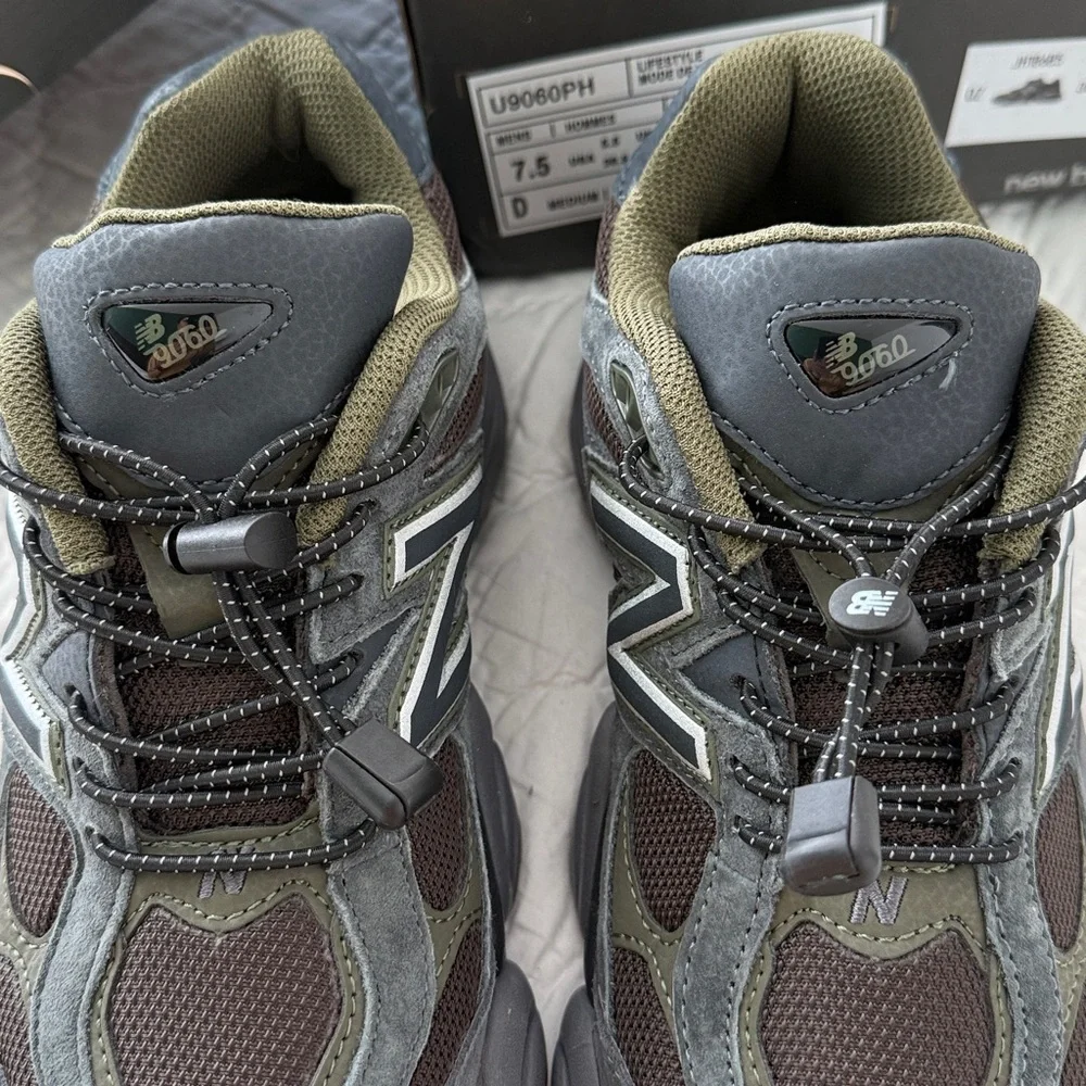 New Balance 9060 Blacktop Dark Moss EU38.5/US7.5 - Picture 6 of 11